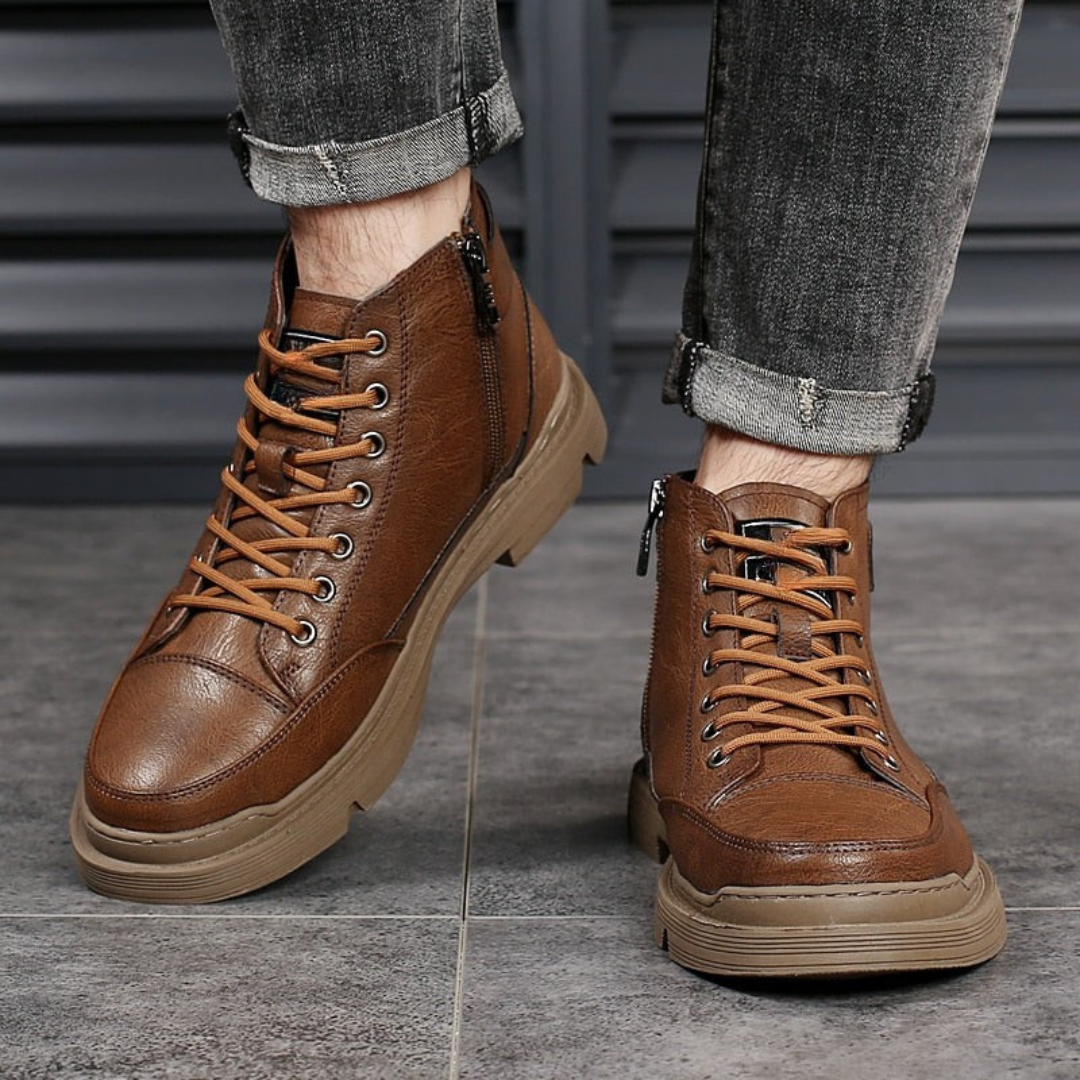 Botas Homem em pele com forro em pele