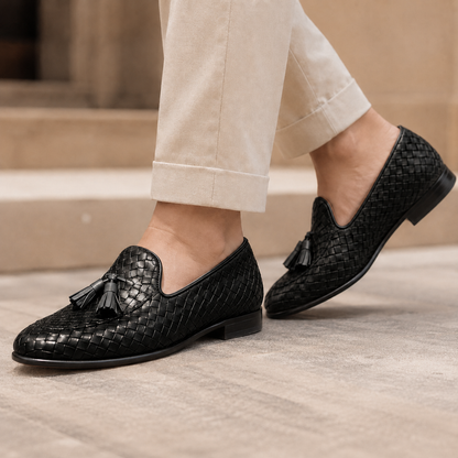 Mocassins elegantes em pele trançada