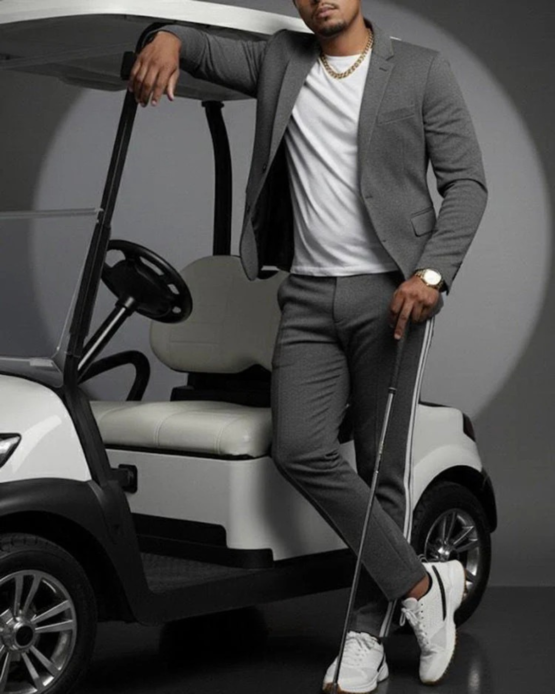Conjunto moderno de blazer e calças 