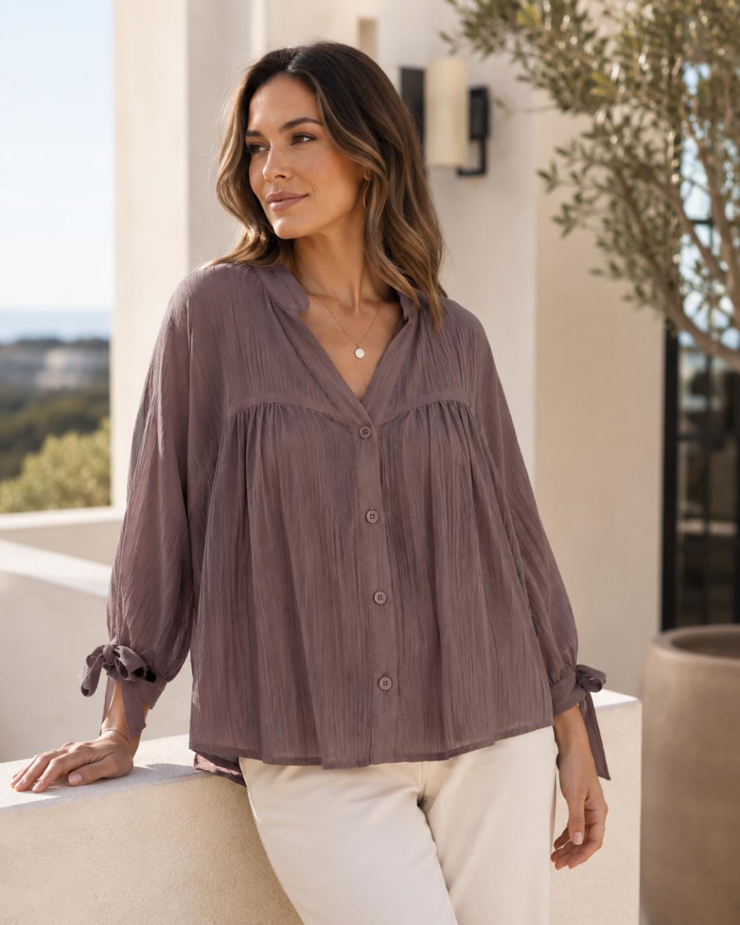 Blusa com acabamento ondulado para mulher 